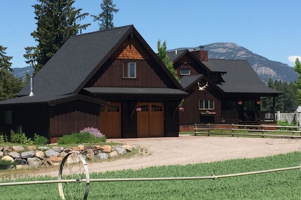 Stage Road Estate Private Studio Apartment