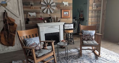Highland Cliff Haven @EvansCliff, High Canyon vista, super quiet / Private NEW
