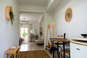 Estudio | Insonorización, tabla de planchar con plancha y wifi gratis