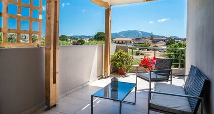 Tesys Studios & Apartments