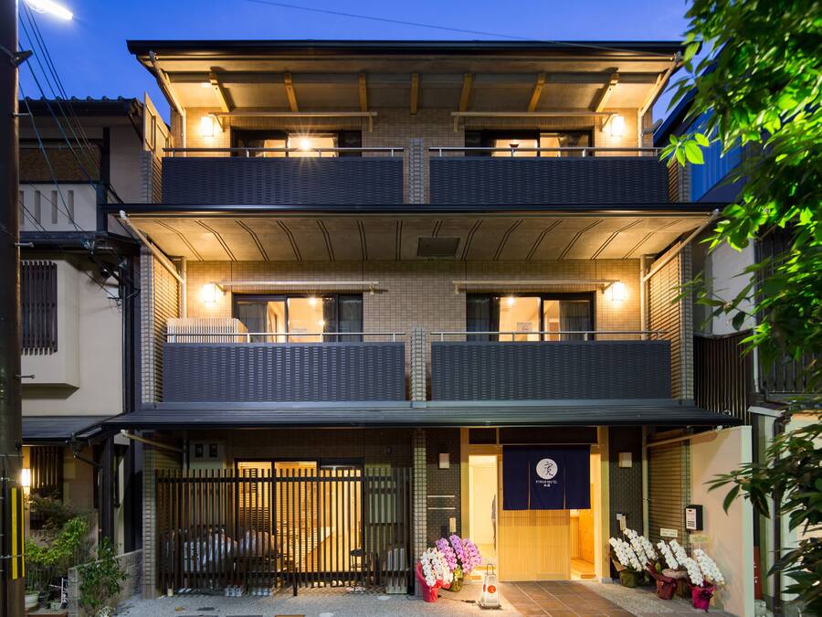 Front of property – evening/night