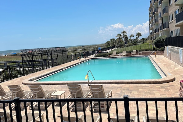 Piscina a l'aire lliure