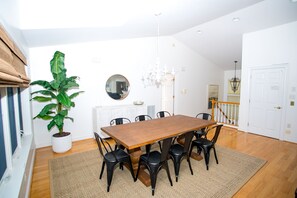 Dining - Spacious luxury, bay views, elevator (Lewes)
