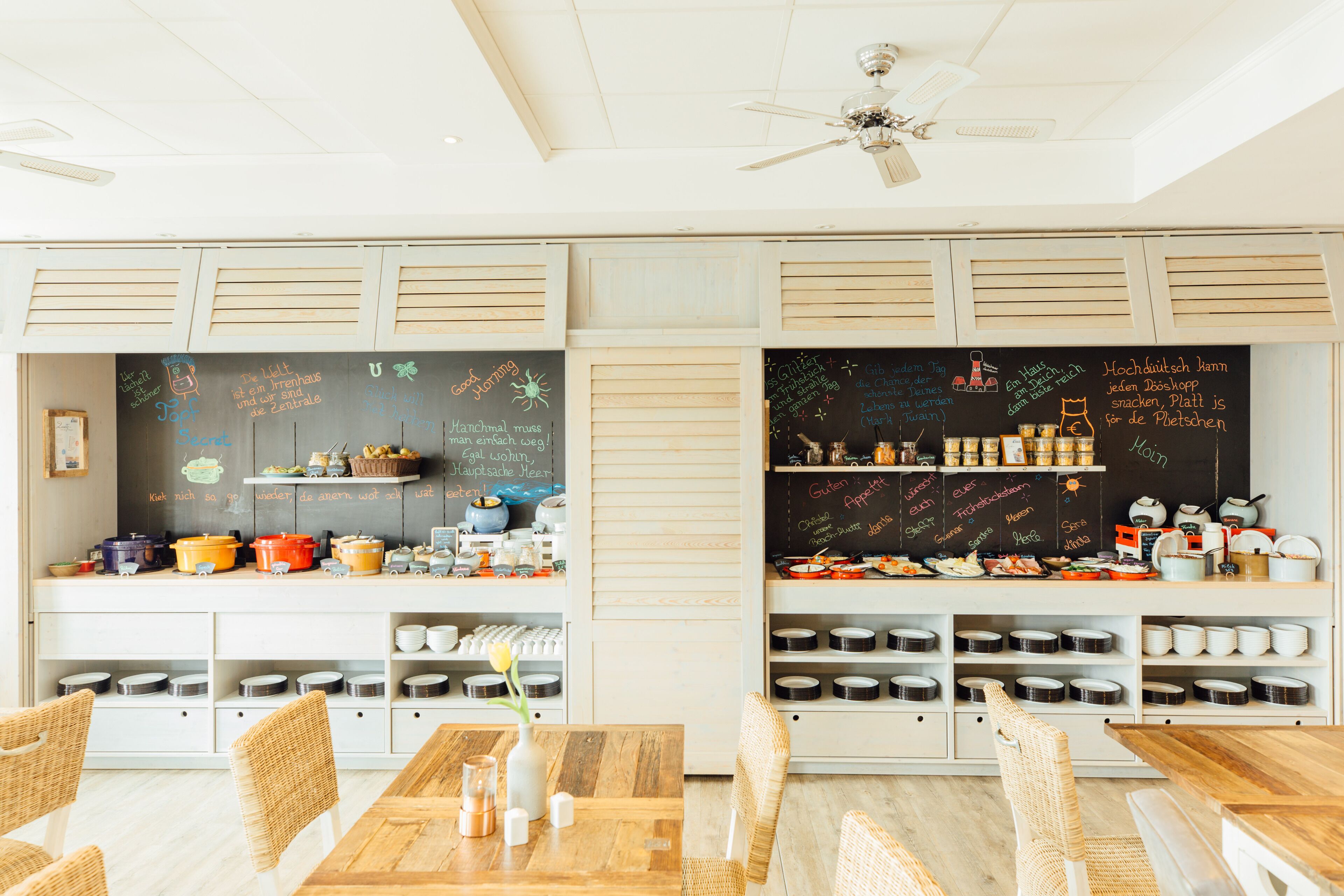 Tägliches Frühstücksbuffet gegen Gebühr