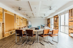 Meeting facility