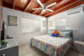 2 bedrooms, iron/ironing board, free WiFi, bed sheets - Waterfront Cozy Cottage with Boat Ramp & Dock! (Little Torch Key)