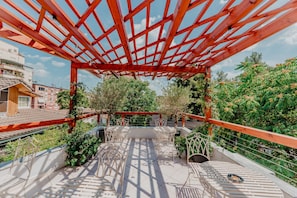 Terrace/patio - ART Hostel & Apartments (Tirana)