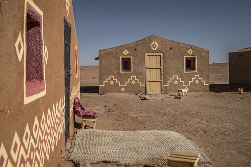 Desert camp & Sahara trips