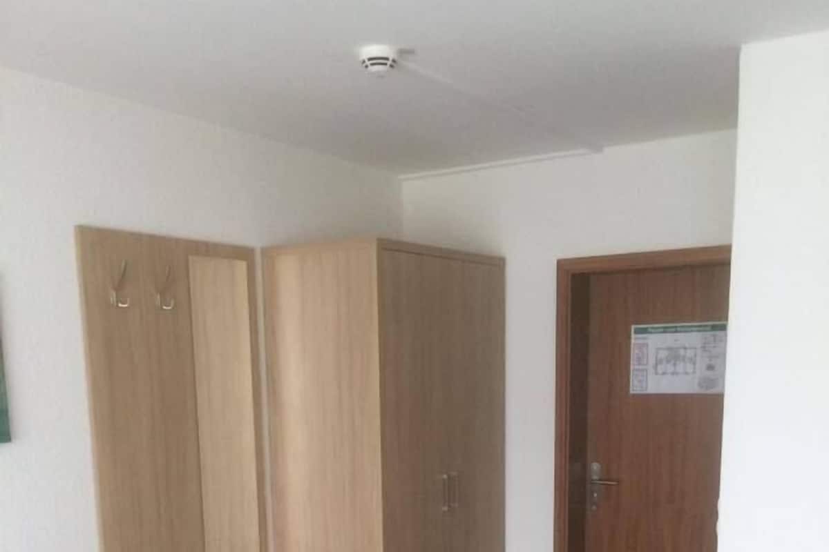 Bureau, accĂšs au Wi-Fi (inclus)
