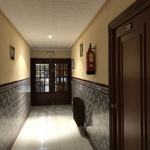 Pintu masuk interior