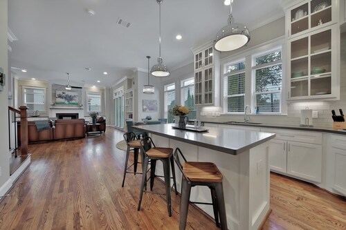 Gated community home on elevation 3 BR 3. 5 BA 