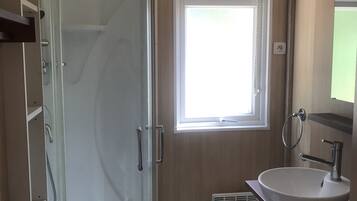 Chalet (New) | Salle de bain | Douche