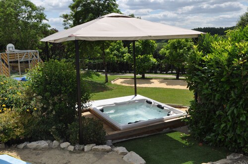 Camping - Caravaning des Bastides