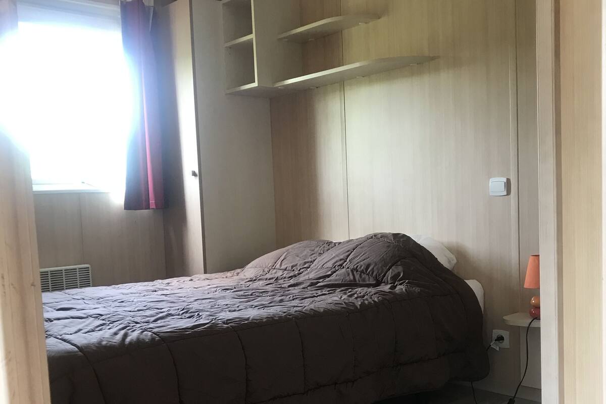 Blackout curtains, cots/infant beds, free WiFi