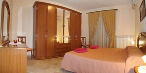 Appartement Familial, 2 chambres, cuisine, rez-de-chaussée