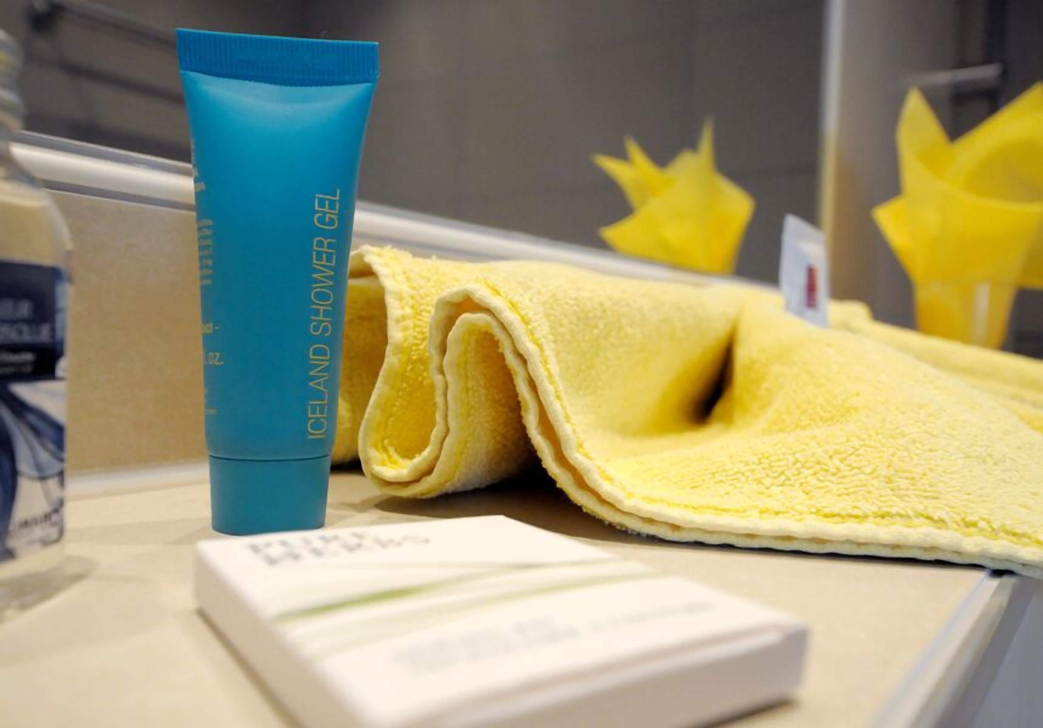 double room | bathroom amenities | hair dryer, towels