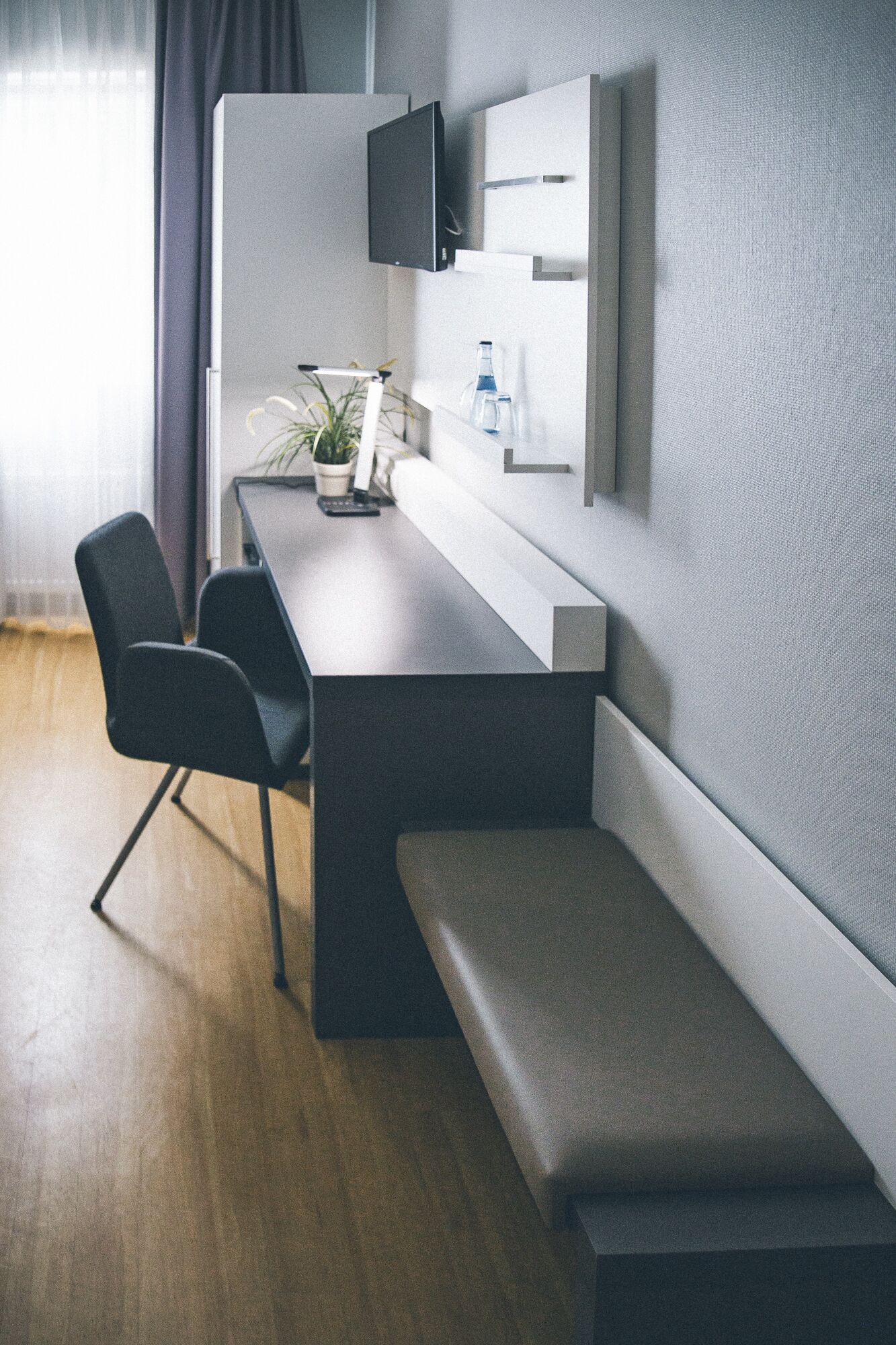 single room | hypo-allergenic bedding, minibar, rollaway beds, free wifi