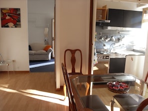 Flachbildfernseher, DVD-Player