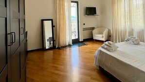 Deluxe Double Room (Vesuvio) | Minibar, desk, cribs (free), rollaway beds (surcharge) - Il Saretto (Sarno)