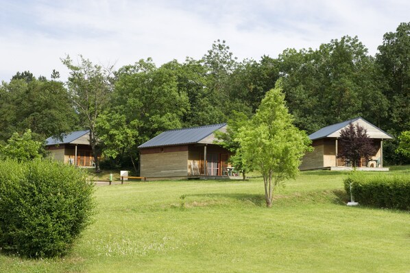 Mökki | 2 makuuhuonetta, ilmainen Wi-Fi, vuodevaatteet