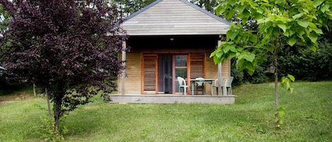 Cottage | 2 phòng ngủ, truy cập Internet không dây miễn phí, bộ trải giường