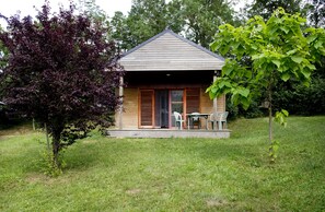 Cottage | 2 kamar tidur, Wi-Fi gratis, dan seprai linen