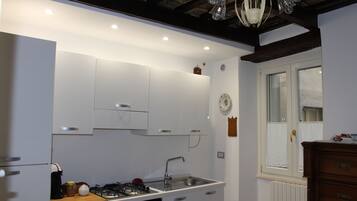 Sudah termasuk sarapan masakan setempat setiap hari