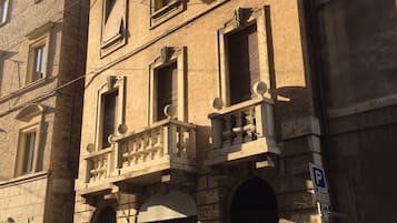 Facciata della struttura