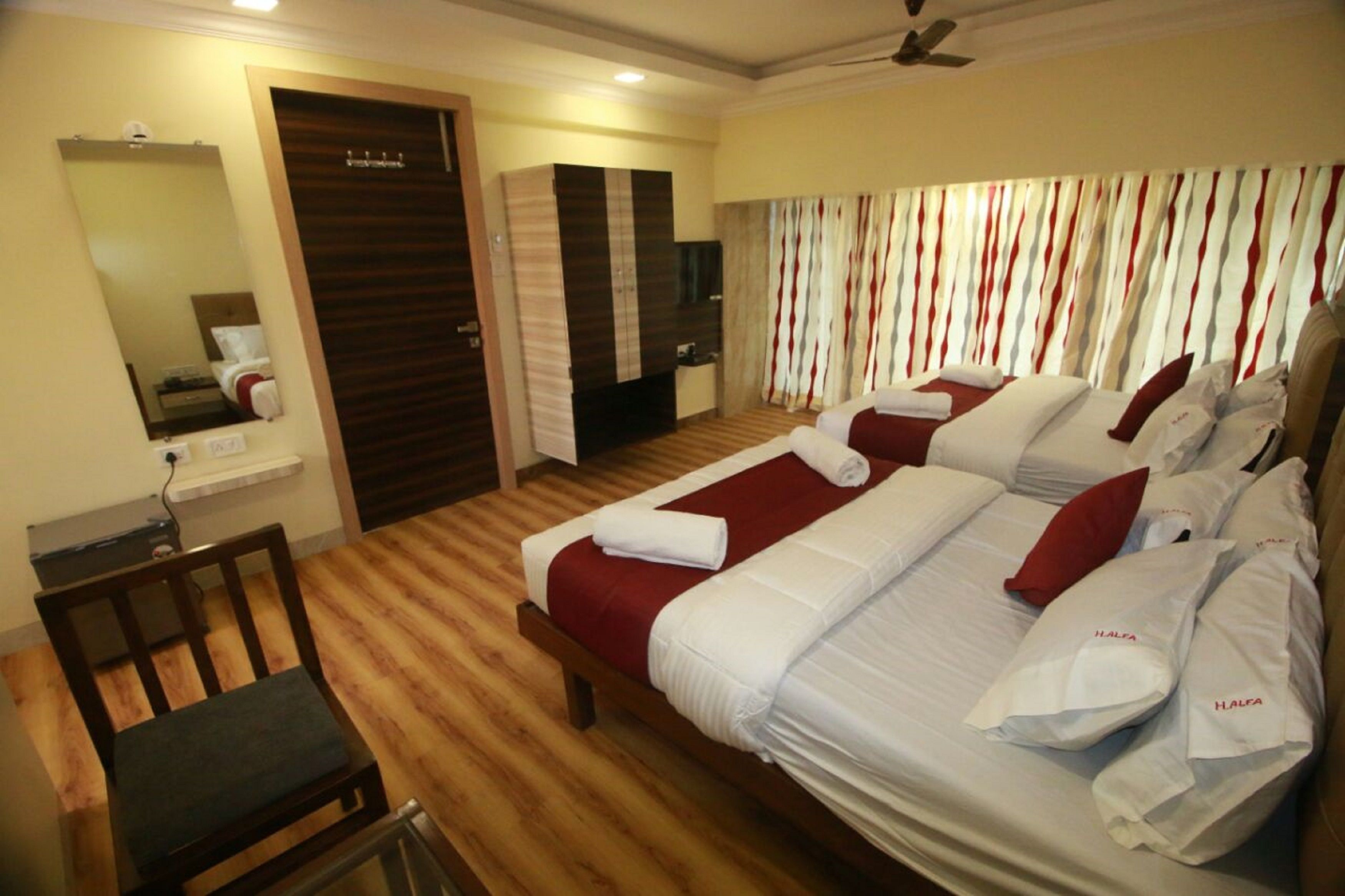 Foto - Hotel Alfa International Near Nanavati Hospital Mumbai Near Airport Mumbai Near Juhu Beach