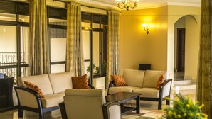 Ảnh chưa phân loại, 5 trong số 44 ảnh, nút