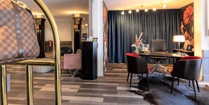 Interior - Luxstay (Karben)