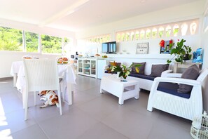 Free daily local cuisine breakfast - Villa Costanza Sorrento B&b (Sant'Agnello)