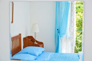 Camas extras/dobráveis (sobretaxa), Wi-Fi de cortesia, roupa de cama