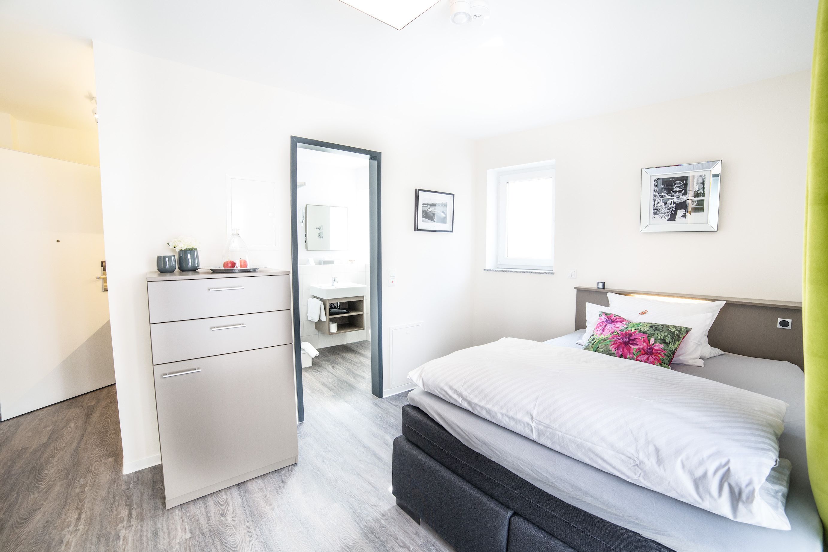minibar, individually decorated, desk, soundproofing