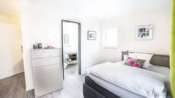 Minibar, individuell dekoriert, Schreibtisch, schallisolierte Zimmer