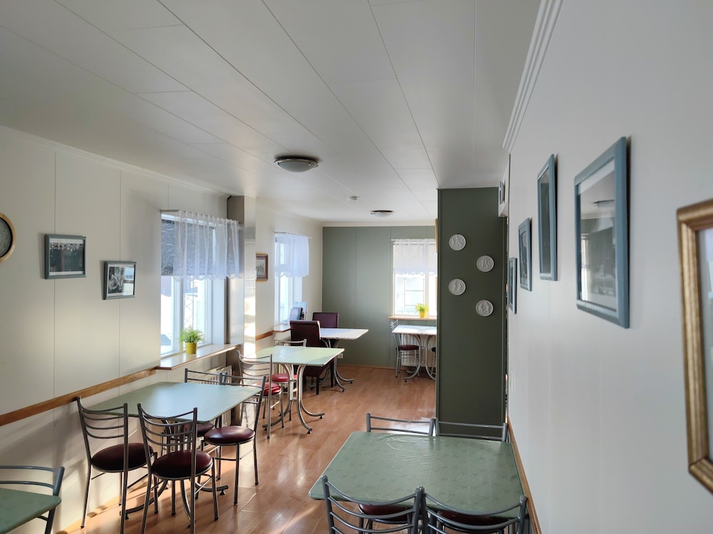 Arctic Hotels - 550 Guesthouse by null