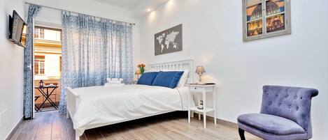 2 عدّة غرف نوم وبديكورات فريدة لكل غرفة وطراز فريد لكل وحدة ومكتب