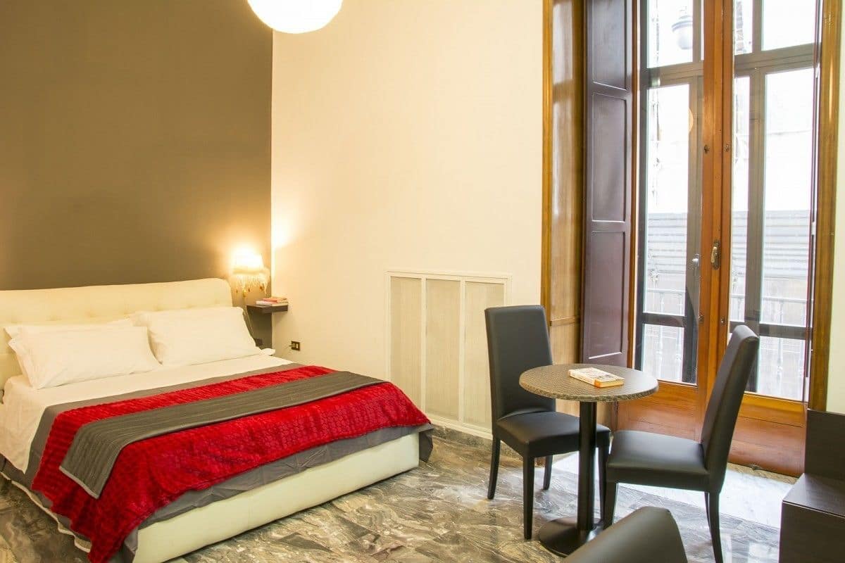 Doppia Deluxe | Una cassaforte in camera, una scrivania, Wi-Fi gratuito, lenzuola