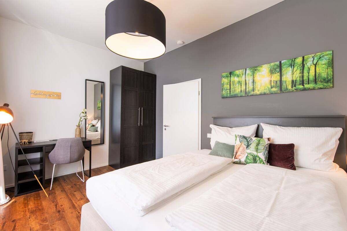 Studio | In-room safe, individually decorated, desk, blackout drapes