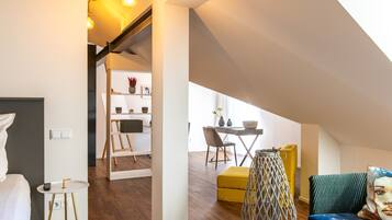 Studio (Air Condition) | In-room safe, individually decorated, desk, blackout curtains