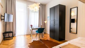 Studio, Terrace | Interior