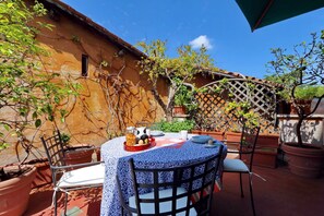 Apartment, 2 Bedrooms | Terrace/patio