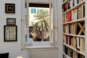 Apartment, 1 Schlafzimmer | Blick auf den Innenhof