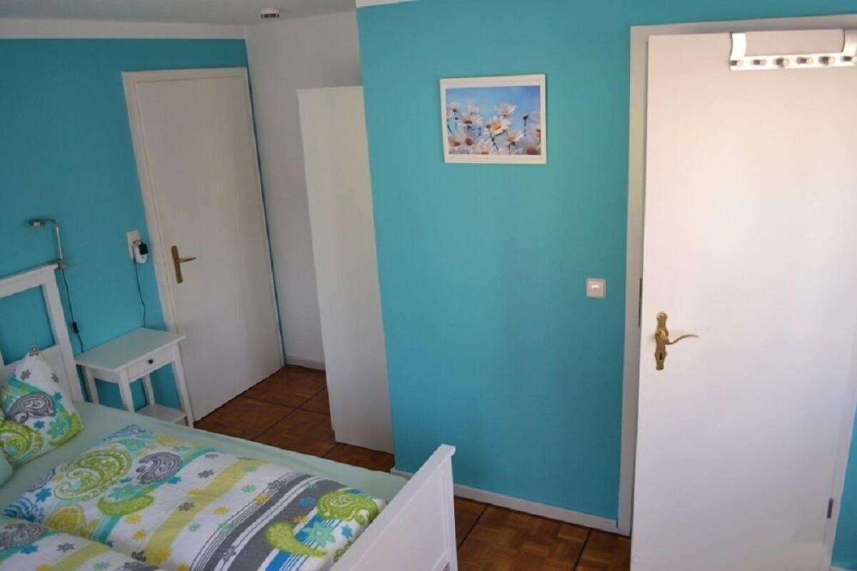 Comfort Double Room | In-room safe, desk, rollaway beds, bed sheets