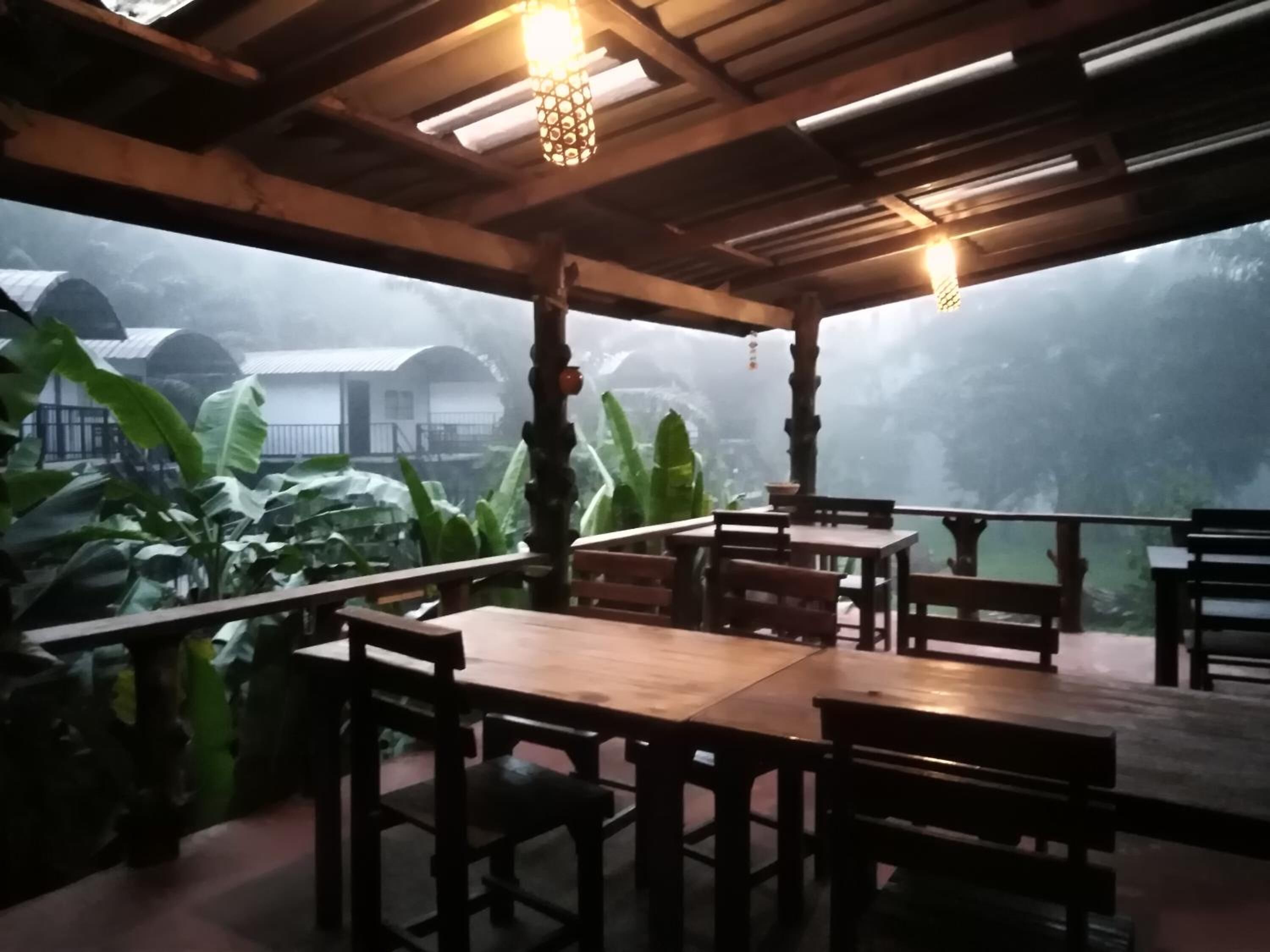 breakfast, lunch, dinner served; local and international cuisine