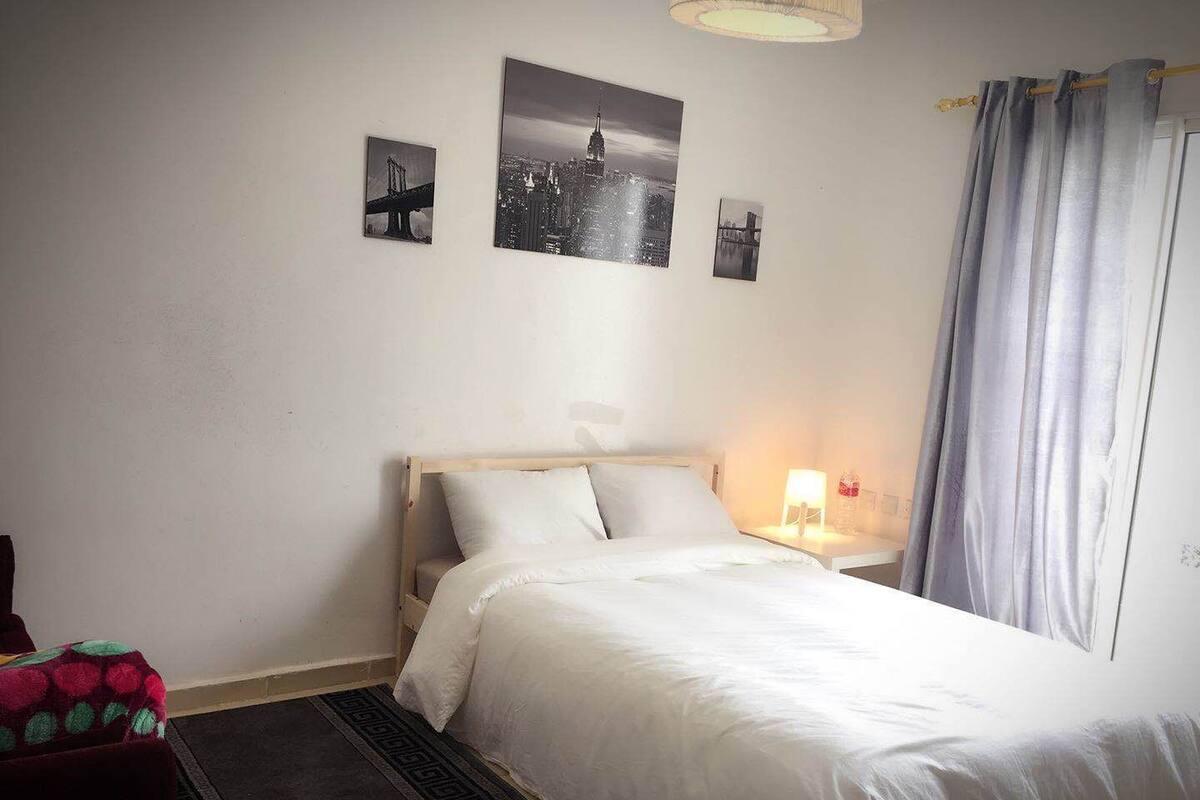 Basic Suite, 1 Bedroom | Blackout curtains, free WiFi, individually furnished, bed sheets