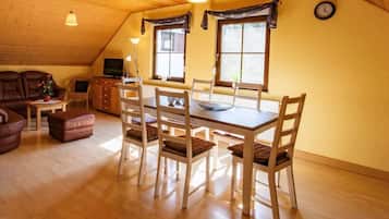 Basic Apartment (Apartment Nr.5) | Living area | TV