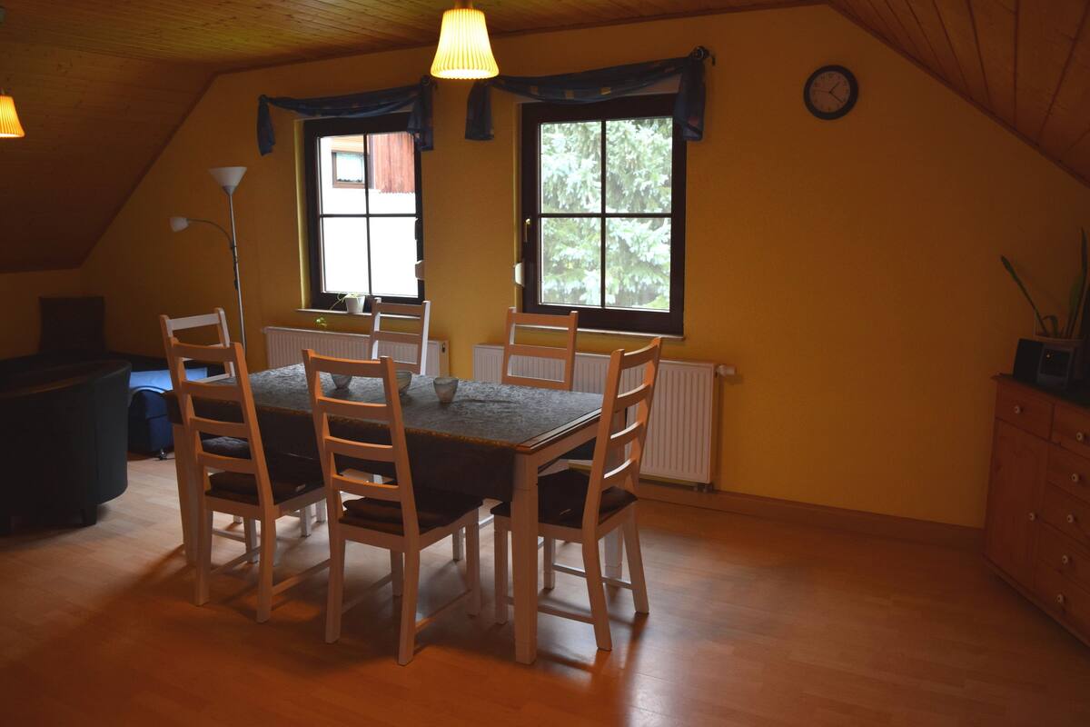 Basic-Apartment (Apartment Nr.5) | Verdunkelungsvorhänge, schallisolierte Zimmer, Bügeleisen/Bügelbrett