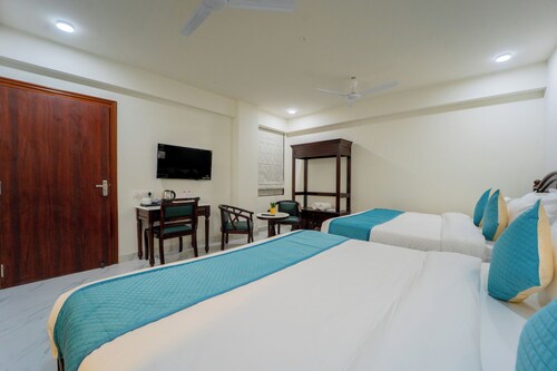 Hotel Sugandh Retreat