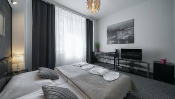 Standard Double Room | Desk, blackout drapes, free WiFi, bed sheets